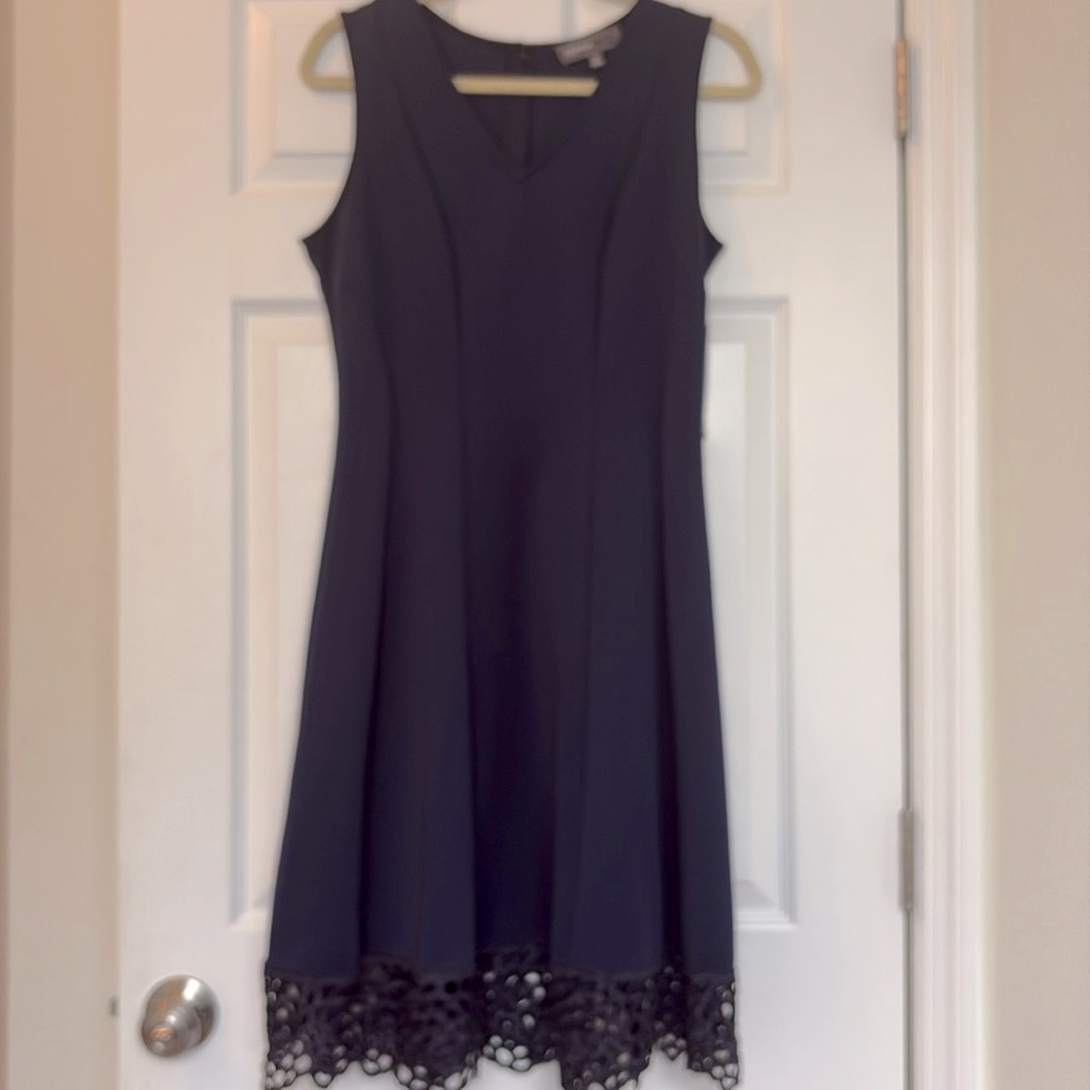 Donna Ricco Navy Sleeveless Dress with crochet bottom